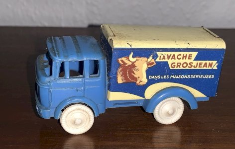 Camion sésame BERLIET  publicitaire LA VACHE GROSJEAN