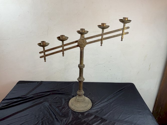 Candélabre d’église en laiton ajustable XIX Antic brass church altar candelabra