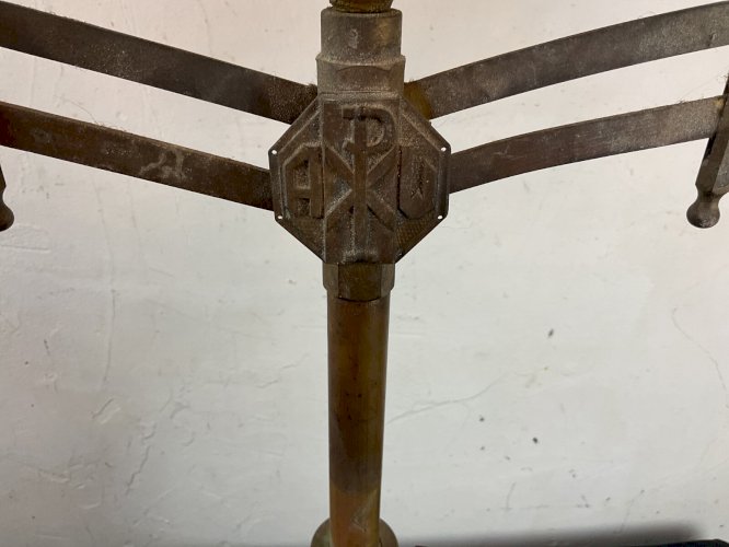 Candélabre d’église en laiton ajustable XIX Antic brass church altar candelabra