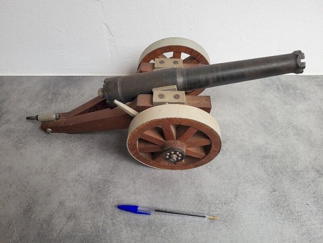 CANON MODELE REDUIT DE 50 CM DE LONG