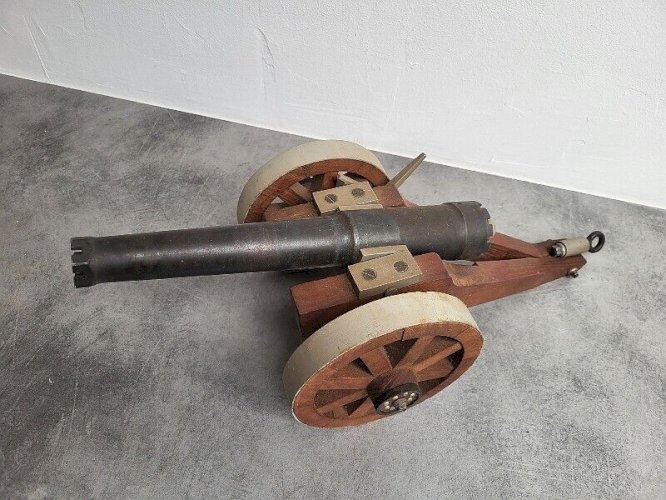CANON MODELE REDUIT DE 50 CM DE LONG