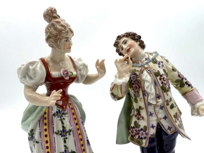 Capodimonte Naples XIXe Groupe Porcelaine Scène Galante Engagement 1830