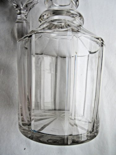 Carafe à alcool, verre brillant, propre, 10 facettes et 3 collerettes, Art Déco