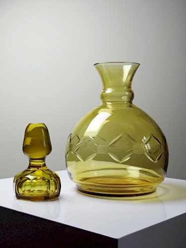 Carafe à décanter verre soufflé ciselé ambré Tchèque vintage/ancienne
