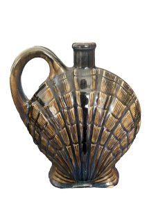 CARAFE à liqueur forme coquille saint Jacques  en grès signée DENBAC