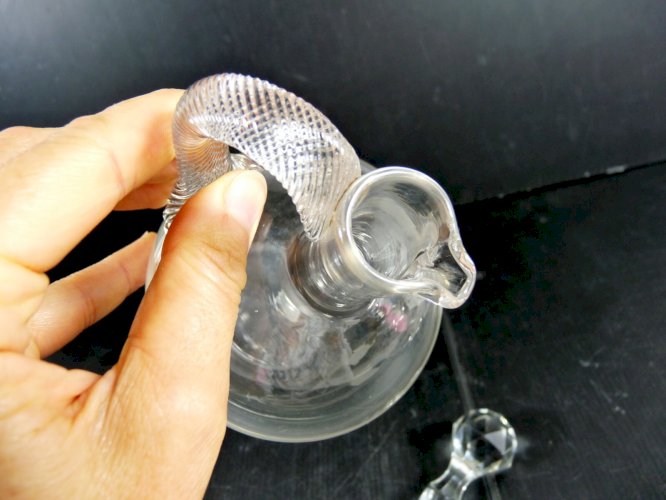 Carafe à porto cristal Baccarat anse torsadée H - 18 cm