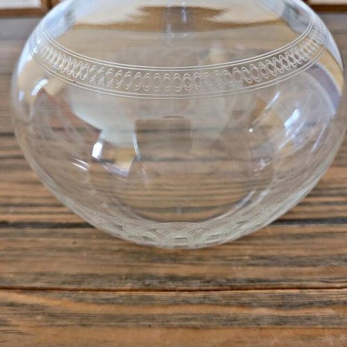 Carafe à vin en cristal guilloché (gravé) - début 1900