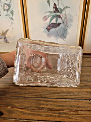 Carafe à whisky rectangulaire made in France motifs géométriques