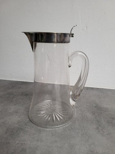 CARAFE AVEC COUVERCLE EN CRISTAL ET METAL ARGENTE