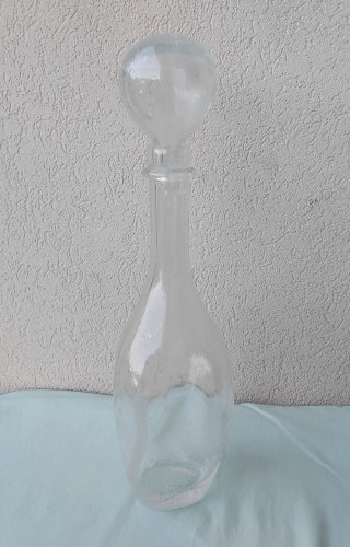 Carafe bouteille en verre bullé