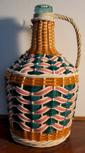 Carafe Bouteille Viresa en scoubidou tressé  1960's 70's Italie