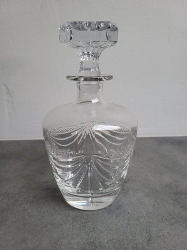 CARAFE EN CRISTAL ARTISANAL AVEC BOUCHON