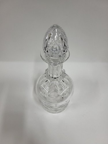 CARAFE EN CRISTAL AVEC SON BOUCHON