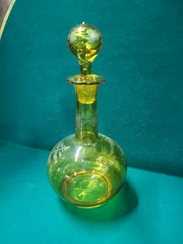 CARAFE EN CRISTAL DE BOHEME AVEC SON BOUCHON