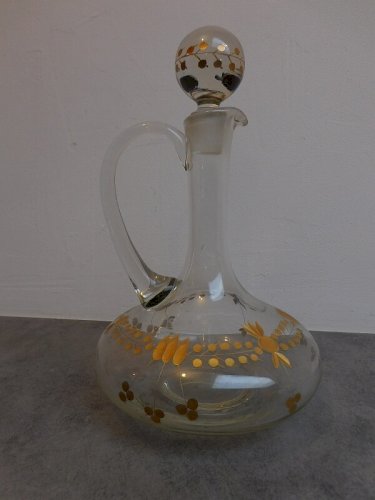 CARAFE EN CRISTAL DECOR A LA DORURE AVEC SON BOUCHON