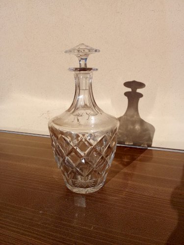 Carafe en cristal taillé ancienne.