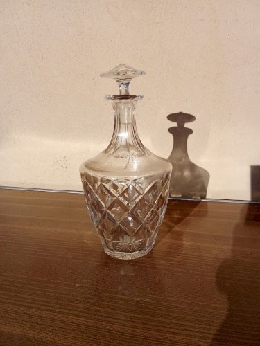Carafe en cristal taillé ancienne.