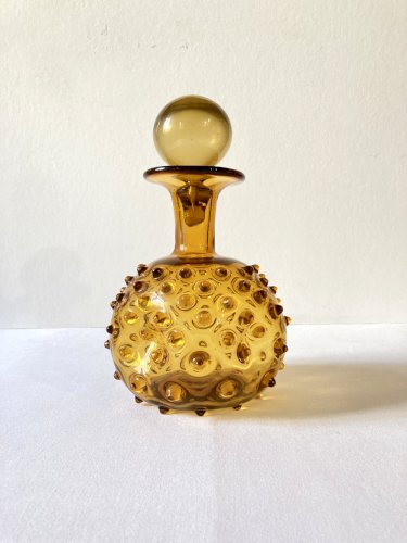 Carafe en verre ambré soufflé, du style de la région d'Empoli en Toscane, ca. 1970