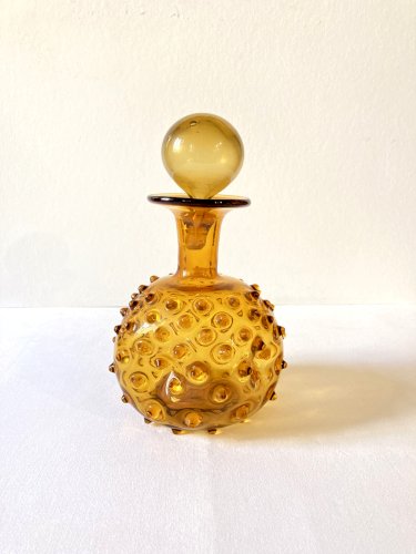 Carafe en verre ambré soufflé, du style de la région d'Empoli en Toscane, ca. 1970