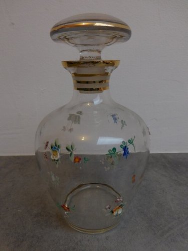 CARAFE EN VERRE DECOR DE FLEURS EN EMAIL AVEC SON BOUCHON