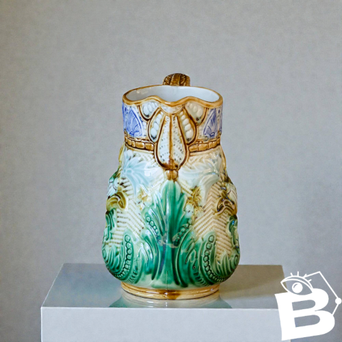 Carafe pichet en barbotine de lEst du XIXe siècle