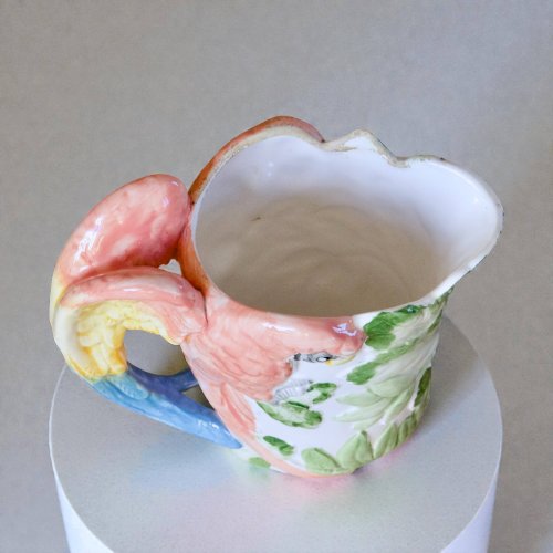 Carafe vintage en barbotine zoomorphe perroquet Ara