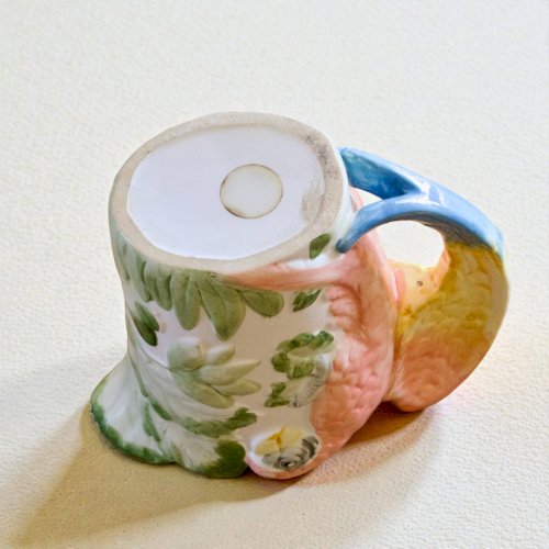 Carafe vintage en barbotine zoomorphe perroquet Ara