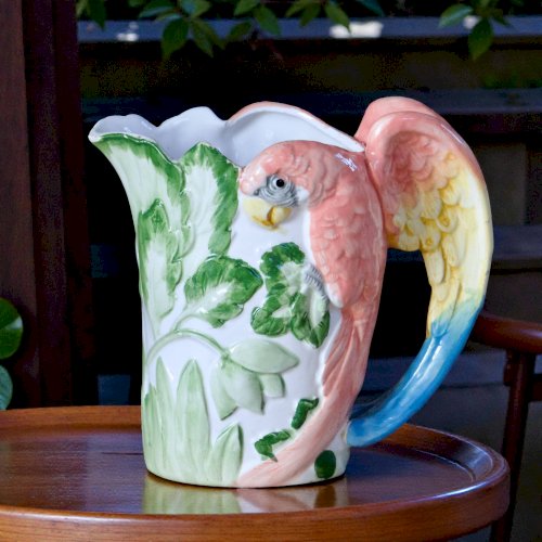 Carafe vintage en barbotine zoomorphe perroquet Ara