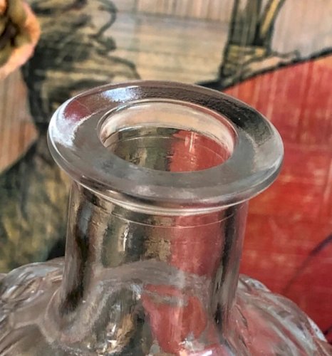 Carafe vintage en forme de grappe de raisin