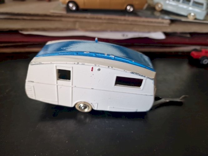 CARAVANE camping   CIJ- TBE