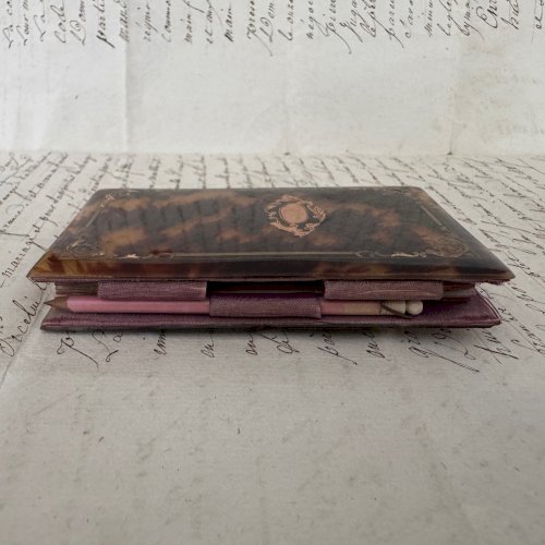 Carnet de bal en écaille ornementée de marqueterie XIXe Napoléon III M4092
