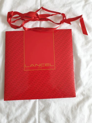 Carré de soie authentique Lancel neuf dans sa pochette d'origine