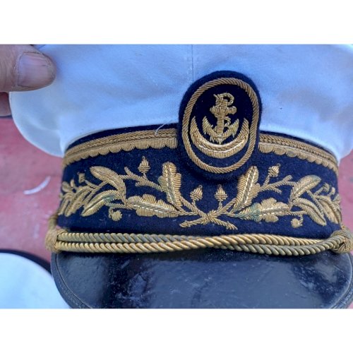 Casquette de Marine dans sa Boite Bois