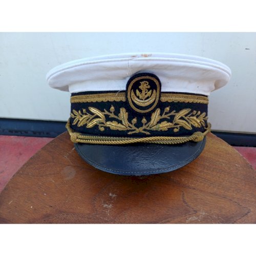 Casquette de Marine dans sa Boite Bois
