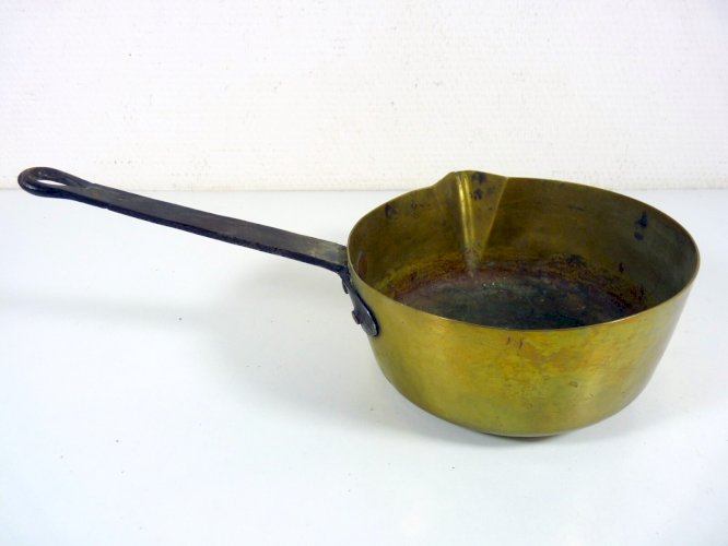 Casserole cuivre XVIII° manche en fer forgé D - 17 cm