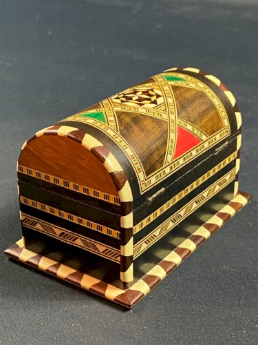 Cassone coffret bombé syrien à décor marqueté Syrie