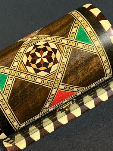 Cassone coffret bombé syrien à décor marqueté Syrie