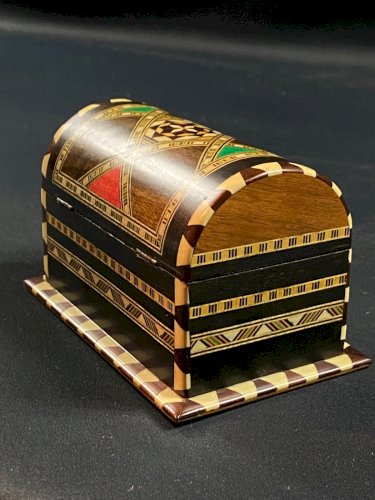Cassone coffret bombé syrien à décor marqueté Syrie