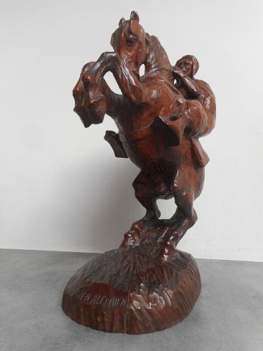 CAVALIER ALGERIEN SCULPTE EN BOIS SIGNE A.GROSSE