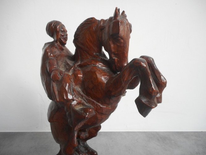 CAVALIER ALGERIEN SCULPTE EN BOIS SIGNE A.GROSSE