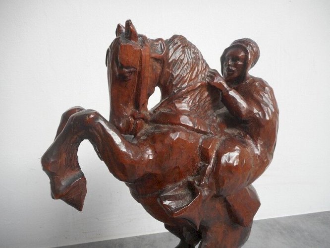 CAVALIER ALGERIEN SCULPTE EN BOIS SIGNE A.GROSSE