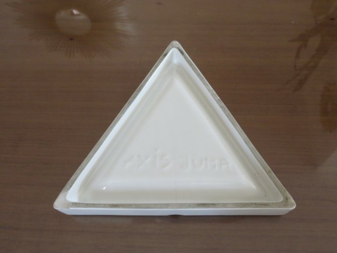 CENDRIER AXIS JUMA CERAMIQUE ET METAL PERFORE ESPAGNE CATALOGNE 1980 MEMPHIS 