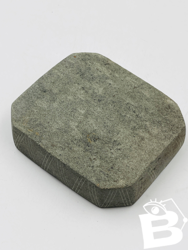 Cendrier brutalise minéral