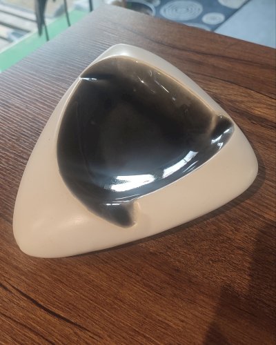 Cendrier céramique biomorphique années 50