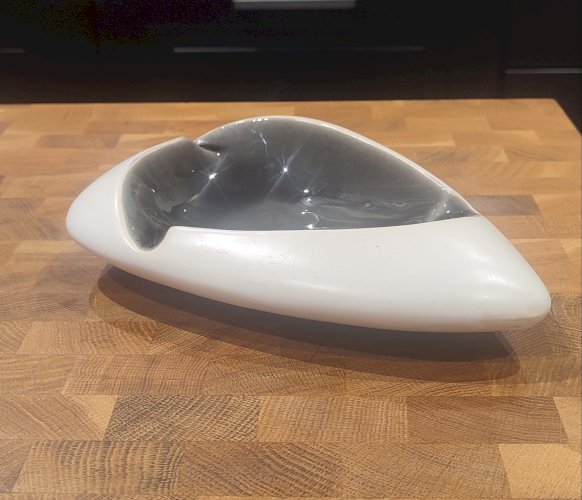 Cendrier céramique biomorphique années 50