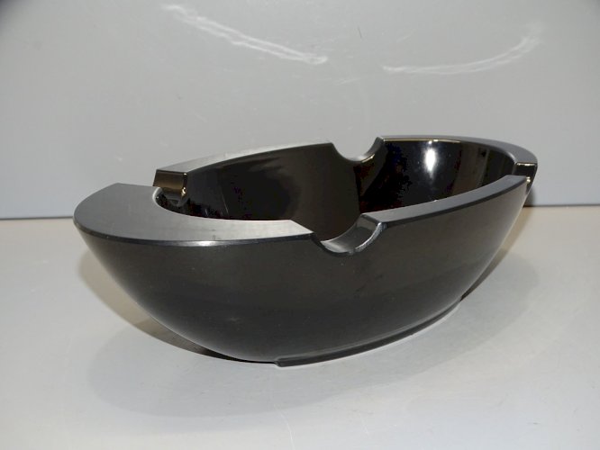 -CENDRIER CERAMIQUE NOIRE marqué en BLANC AU FOND CAO COLLECTION DECO BISTROT  D