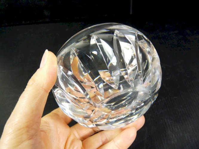 Cendrier cristal taillé Baccarat estampillé D - 10 cm