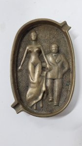 CENDRIER EN BRONZE AMUSANT REF JE