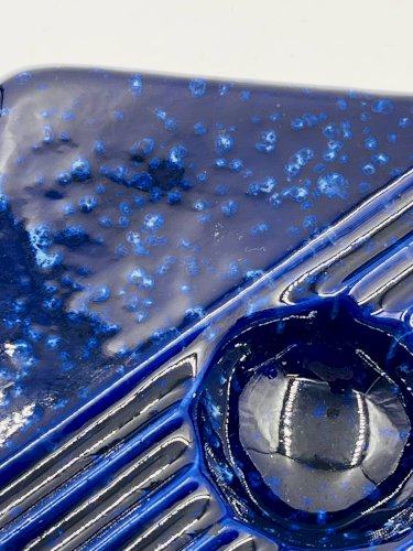 Cendrier en céramique  bleu cobalt, desgin Cari Zalloni