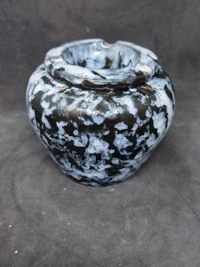 cendrier en ceramique original style fat lava années 70 en deux parties en bon etat